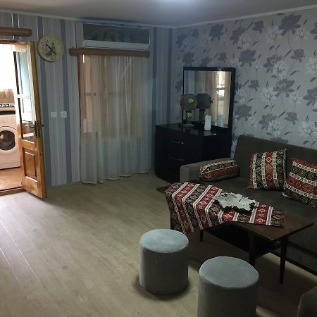 טביליסי Old Yard Guest House מראה חיצוני תמונה