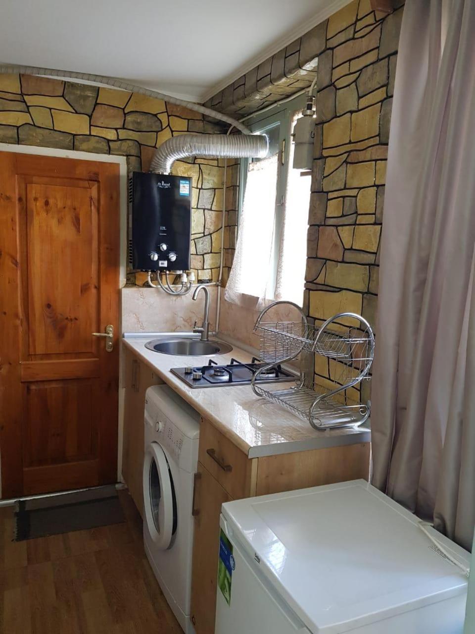 טביליסי Old Yard Guest House מראה חיצוני תמונה